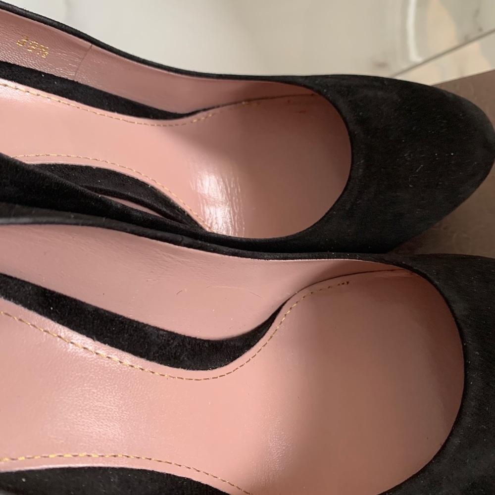 Gucci Suede Platform Pumps - Picture 4 of 7